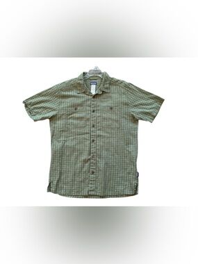 Patagonia Men's Green Short-Sleeve Button-Up Shirt. Hemp/Organic Cotton. Sz Med.